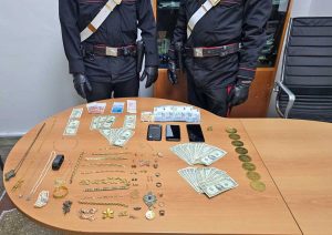 Roma - Si finge perito dei carabinieri e ruba 150 mila euro a un’anziana: arrestato 24enne
