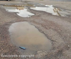 Viterbo - Degrado in largo Monti Cimini