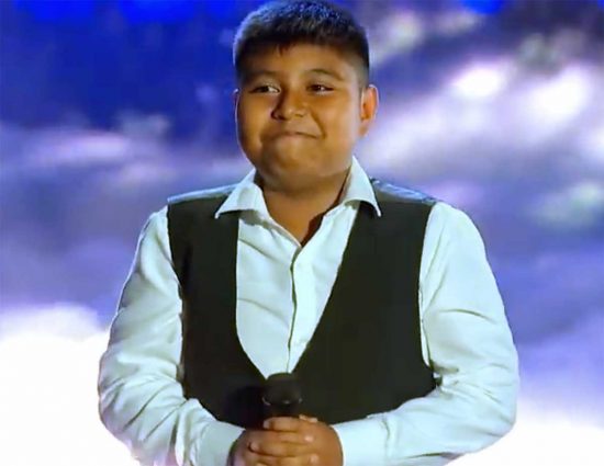 Gabriele Angelo Montalva di Bassano in Teverina si esibisce sul palco di The Voice kids con "My way" di Frank Sinastra