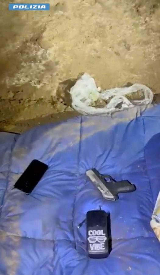 Viterbo - Arresto per spaccio nei boschi - La polizia in azione