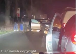 Frontale sulla Cassia Nord, due feriti: le immagini dello scontro