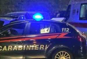 Carabinieri e ambulanza