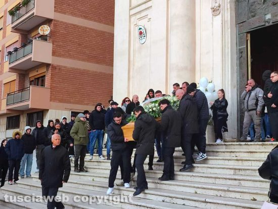 Civitavecchia - Il funerale di Andrea Minervino