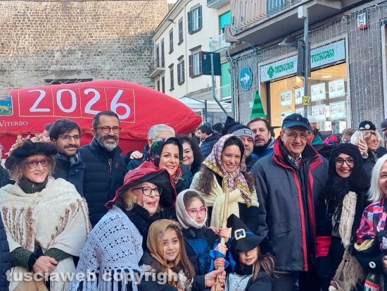 Viterbo - La calza della Befana più lunga del mondo - Edizione 2026