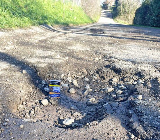 Montefiascone - Le buche e il degrado in zona Paoletti