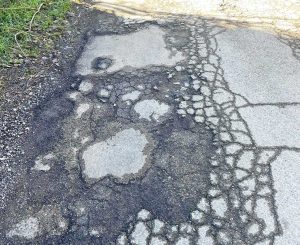 Montefiascone - Le buche e il degrado in zona Paoletti