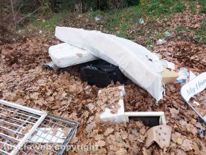 Viterbo - Le condizioni dell'isola ecologica di Montecchio