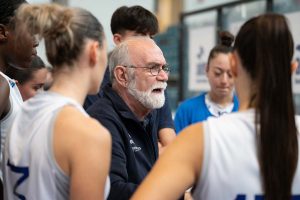 Sport - Basket - Carlo Scaramuccia durante un time out