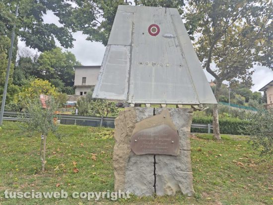 Valfabbrica - Il monumento in ricordo del Maggiore Pilota Giovanni Tempioni