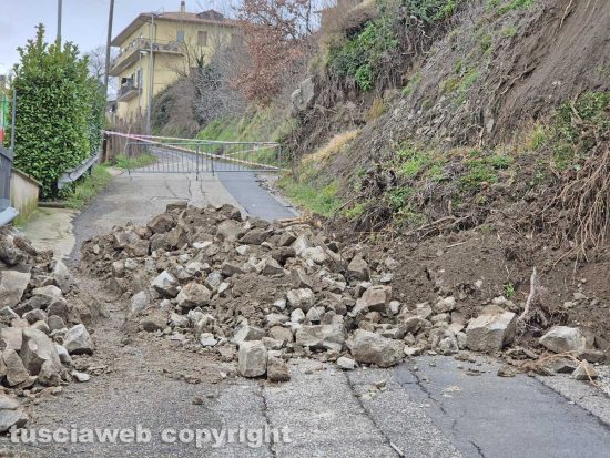 Montefiascone - La frana in via Gevi