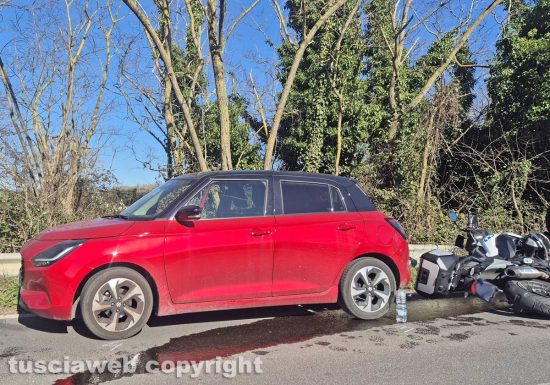 Montefiascone - Scontro tra due auto e una moto sulla Verentana