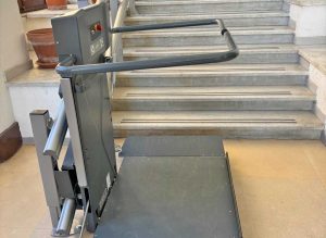 Montefiascone - Le piattaforme per gli alunni diversamente abili inaugurate nella scuola Golfarelli