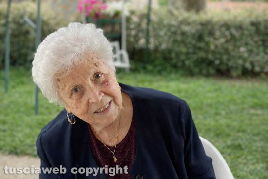 Francesca, al secolo Costanza Mezzetti, la voce storica di Radio Mediterraneo trasmissioni
