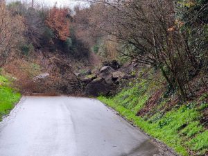 Strada provinciale Vignanellese chiusa