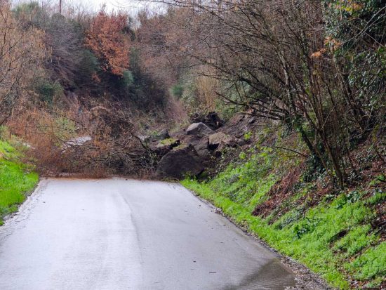 Strada provinciale Vignanellese chiusa