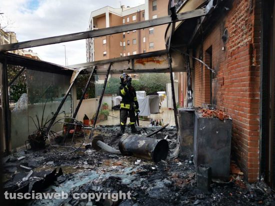 Appartamento in fiamme a Ponte dell'Elce