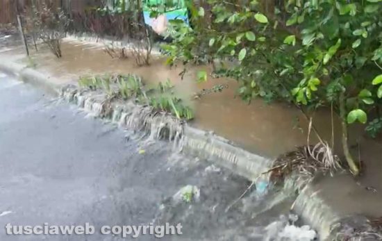 Viterbo - Fiume d'acqua sulla Cassia Sud