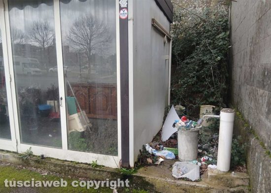 Viterbo - Degrado al cimitero di San Lazzaro