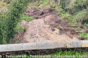 Viterbo - Frana in via Sotto la Porta