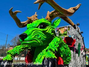 Carnevale Civita Castellana - La sfilata dei carri - Cocorite