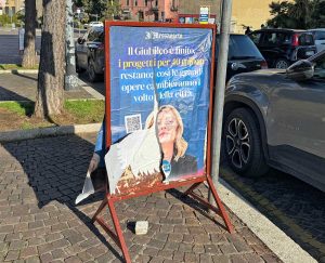 Viterbo - Manifesti FdI strappati