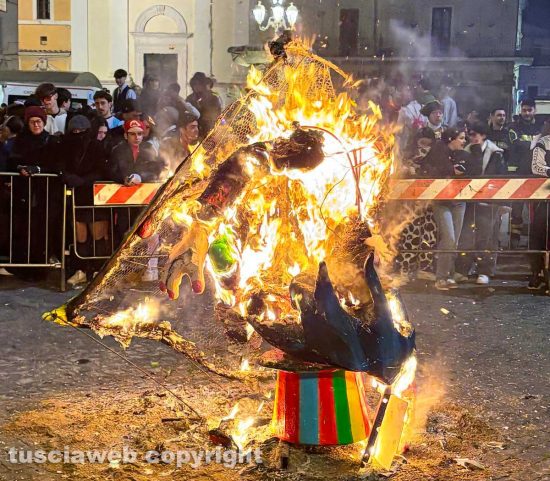 Carnevale - Civita Castellana - Il rogo del Puccio