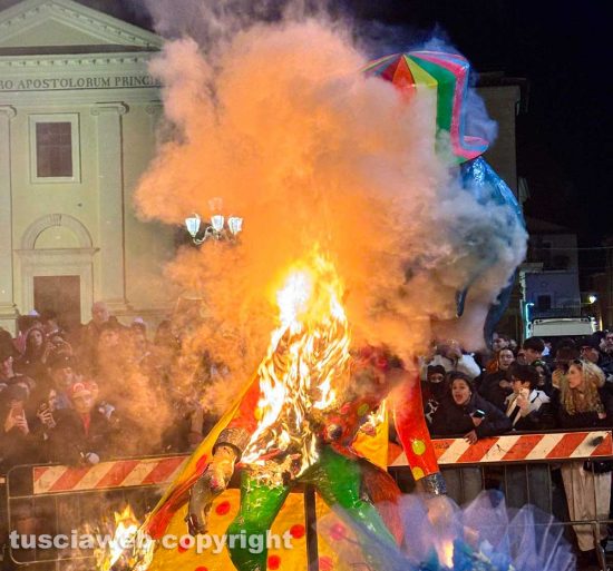 Carnevale - Civita Castellana - Il rogo del Puccio