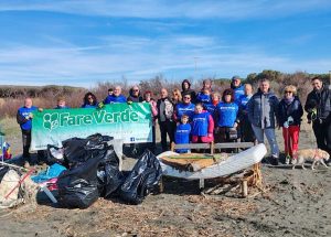 Tarquinia - I volontari di Fare verde a Spinicci