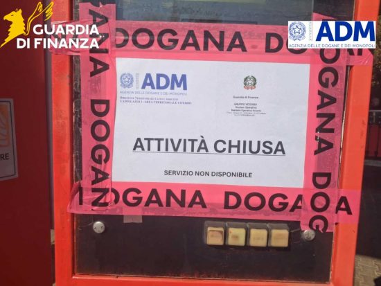Guardia di finanza - Agenzia dogane - Chiuso distributore carburante