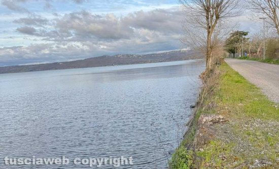 Lago di Bolsena - Marta - Il livello dell'acqua - La spiaggia sparita