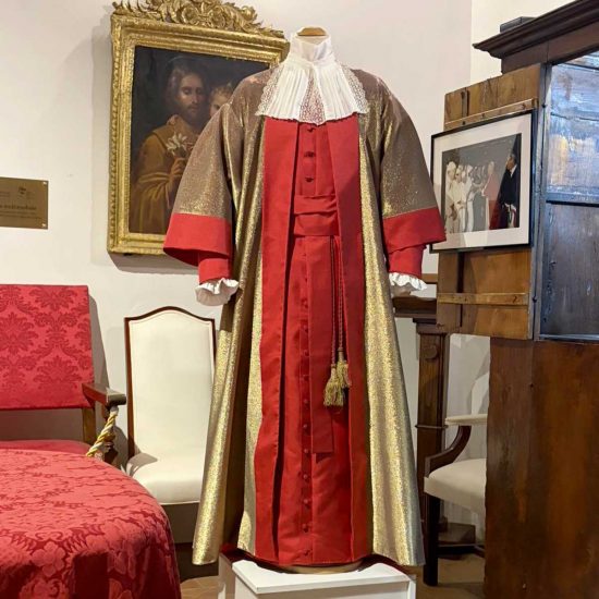 Corteo storico di Santa Rosa, presentato il nuovo costume del priore del XVII secolo