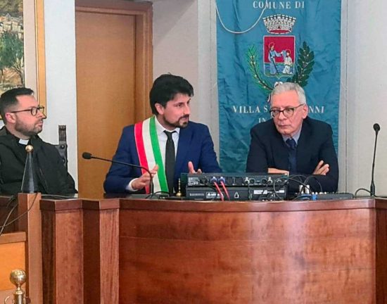 Villa San Giovanni in Tuscia - Il sindaco Fabio Latini e il prefetto Sergio Pomponio