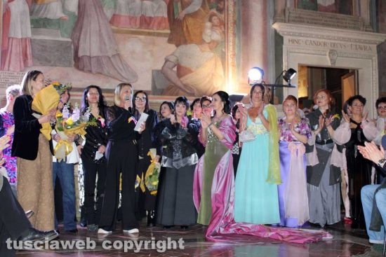 Viterbo - Sfilata di rinascita, eleganza e resilienza 