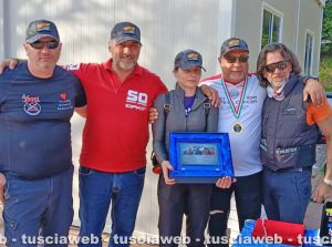 La consegna della targa alla figlia di Stih Radovan