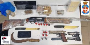 Viterbo - Carabinieri - Le armi sequestrate