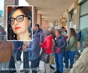 Viterbo - Caos agli uffici dell'anagrafe - Nel riquadro: Katia Scardozzi