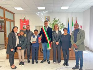 Bassano in Teverina - Targa di riconoscimento ad Angelo Montalva per il percorso a The Voice Kids