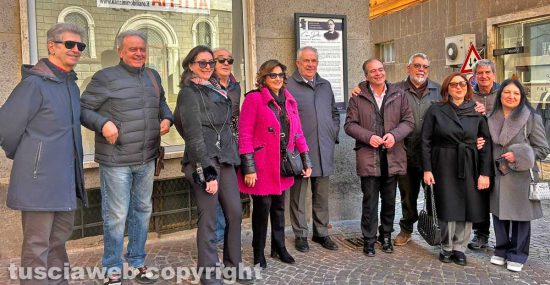 Viterbo - Membri dell'associazione Cesare Dobici, Luigi Pasqualetti e l'assessore Alfonso Antoniozzi