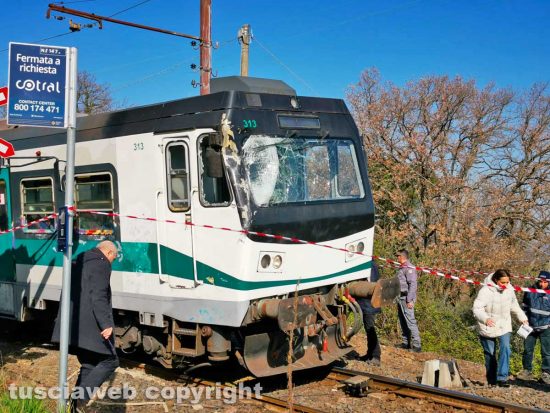 Soriano nel Cimino – Scontro tra un pullman e un treno 