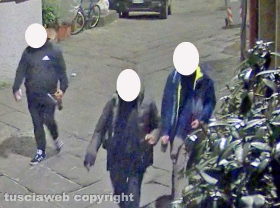 Viterbo - Scritte sataniche a San Faustino, in tre denunciati a piede libero