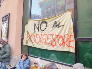 Civitavecchia - Il presidio per dire no al biodigestore