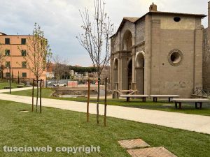 Viterbo - L'area pedonale all'ex chiesa delle Fortezze