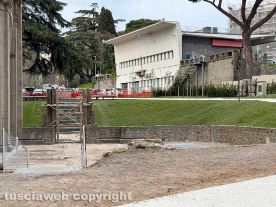 Viterbo - L'area pedonale all'ex chiesa delle Fortezze