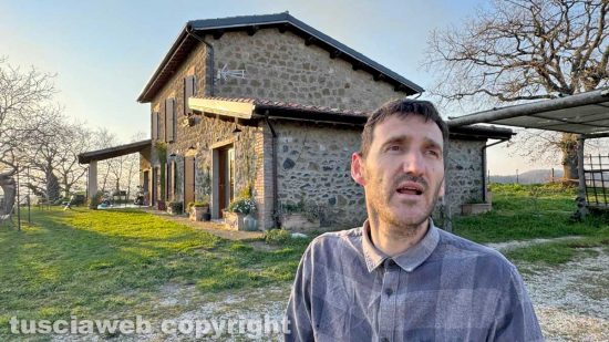 Bagnoregio - Incendio allo stabilimento ex Alta - Sela Gazmir, titolare di una azienda agricola e residente in un casolare in località Trebbianello