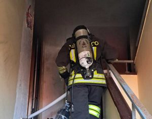 Civitavecchia – Incendio in un appartamento