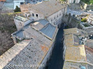 Viterbo - Via San Pietro - Il tetto palazzo Donna Olimpia Pamphili