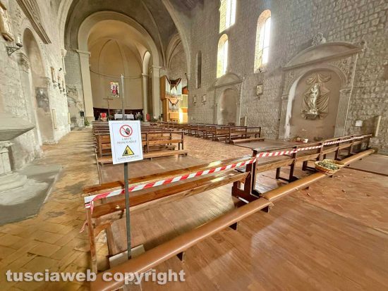Viterbo - Travi imbarcate e una lesionata, limitato l’accesso alla chiesa della Verità