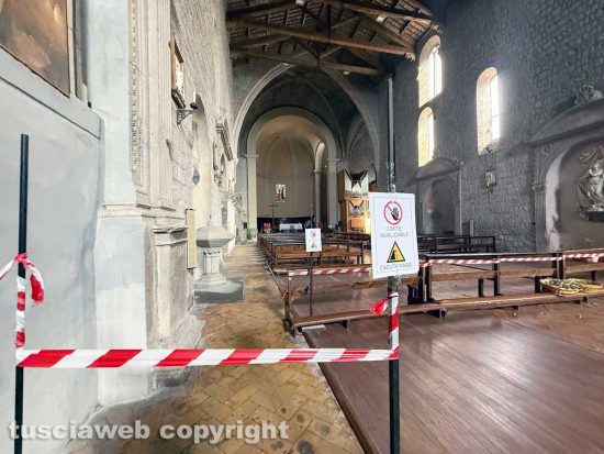 Viterbo - Travi imbarcate e una lesionata, limitato l’accesso alla chiesa di Santa Maria della Verità