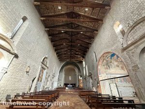 Viterbo - Travi imbarcate e una lesionata, limitato l’accesso alla chiesa di Santa Maria della Verità