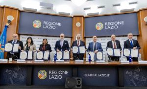Roma - La firma del protocollo "No women no panel"